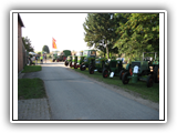 3_Trecker in Reih und Glied